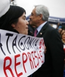 “Patagonia Sin Represas” greets President Piñera as he arrives in the region of Aysen 
