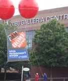 Balloon Banner Outside of 2009 Annual Meeting of The Home Depot