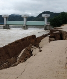 The newly completed levee near Sangju Dam, part of the Four Rivers project, collapsed on June 25, 2011. Water flows throughout the river have changed due to flaws in dam design. Environmental experts expect problems like these to continue.