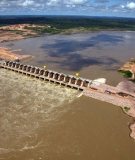 Brazil's controversial Jirau Dam may receive proceeds from a GDF Suez green bond issue in 2014.