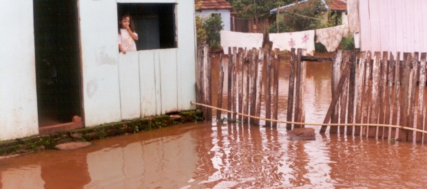 Home affected by flooding from Yacyretá