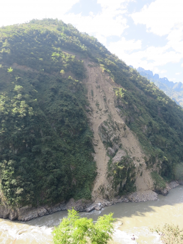 Landslides along the Nu River.