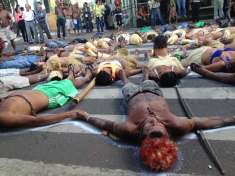 The Munduruku and their Xingu allies staged a protest outside the Ministry of Mines and Energy