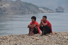 Karen ethnic Thai villagers at the Salween River will be affected by the planned Hat Gyi Dam in Burma’s Karen state.