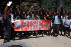 Villagers blockade the Murum Dam (Sept. 2012)
