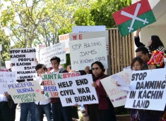 Kachins protest at the Chinese consulate in San Francisco