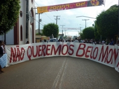 Protestors in Altamira, Pará