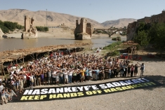 A protest to save the town of Hasankeyf from the Ilisu Dam