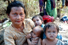 A family displaced by conflict in Burma