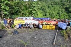Indigenous people blockade the Baram Dam site in protest.