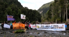 Peter Harmann leads a group in Patagonia, Chile to protect the Rió Cuervo