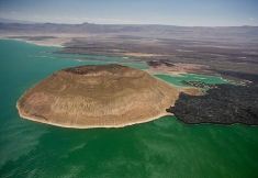 Lake Turkana in Kenya faces severe drought if more dams are built on the Omo River